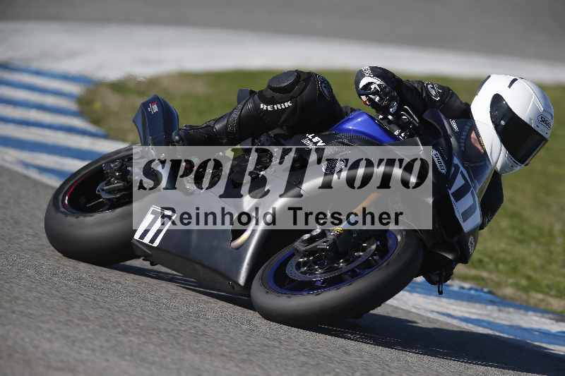 /Archiv-2024/02 29.01.-02.02.2024 Moto Center Thun Jerez/Gruppe schwarz-black/177